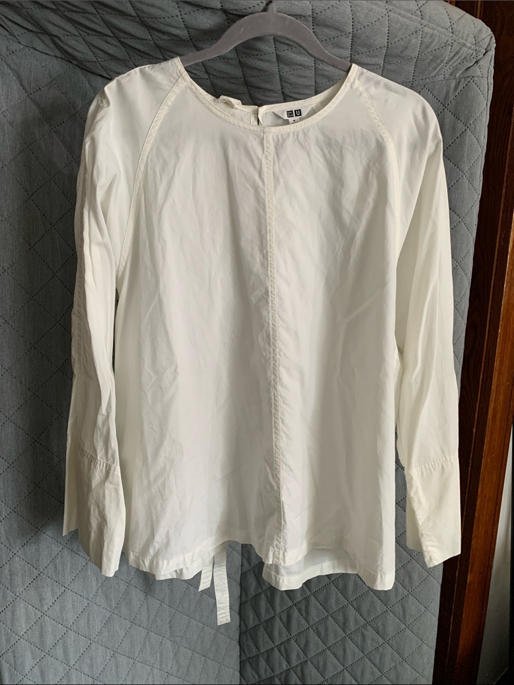 #519 Uniqlo White Long-Sleeve Button Down Shirt